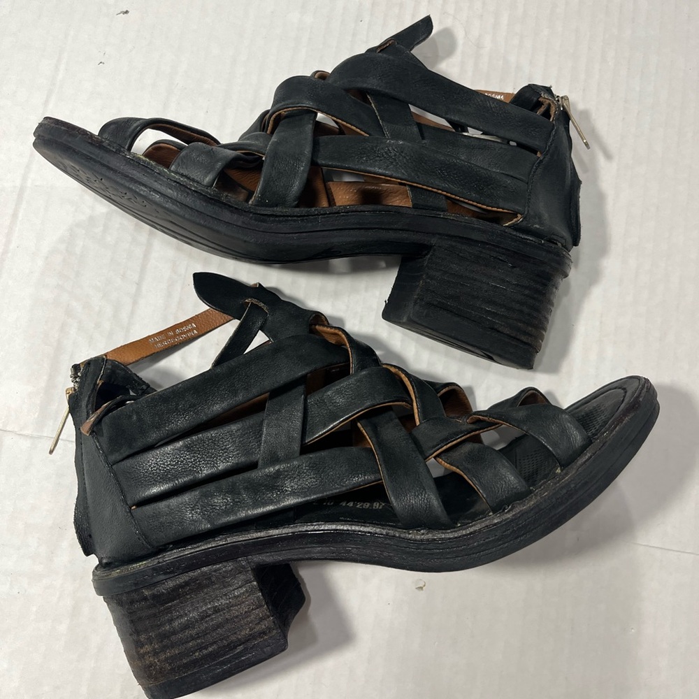 A.S. 98 BLACK LEATHER STRAPY HEELED SANDAL - Picture 2 of 16